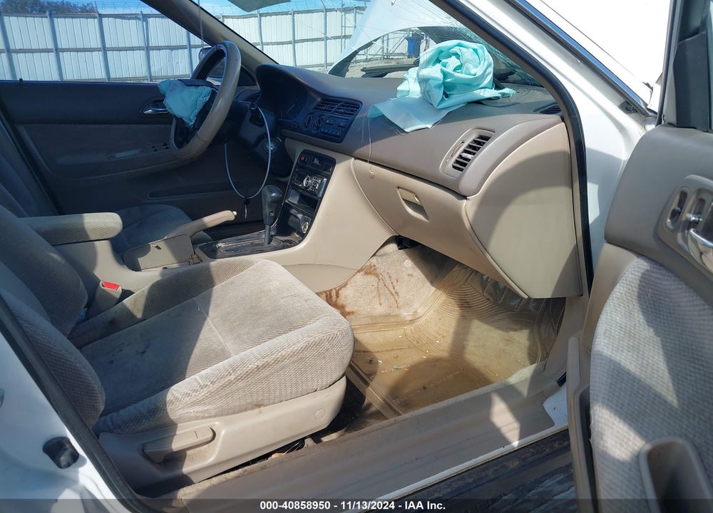 1997 HONDA ACCORD VALUE VIN: 1HGCD5684VA175558