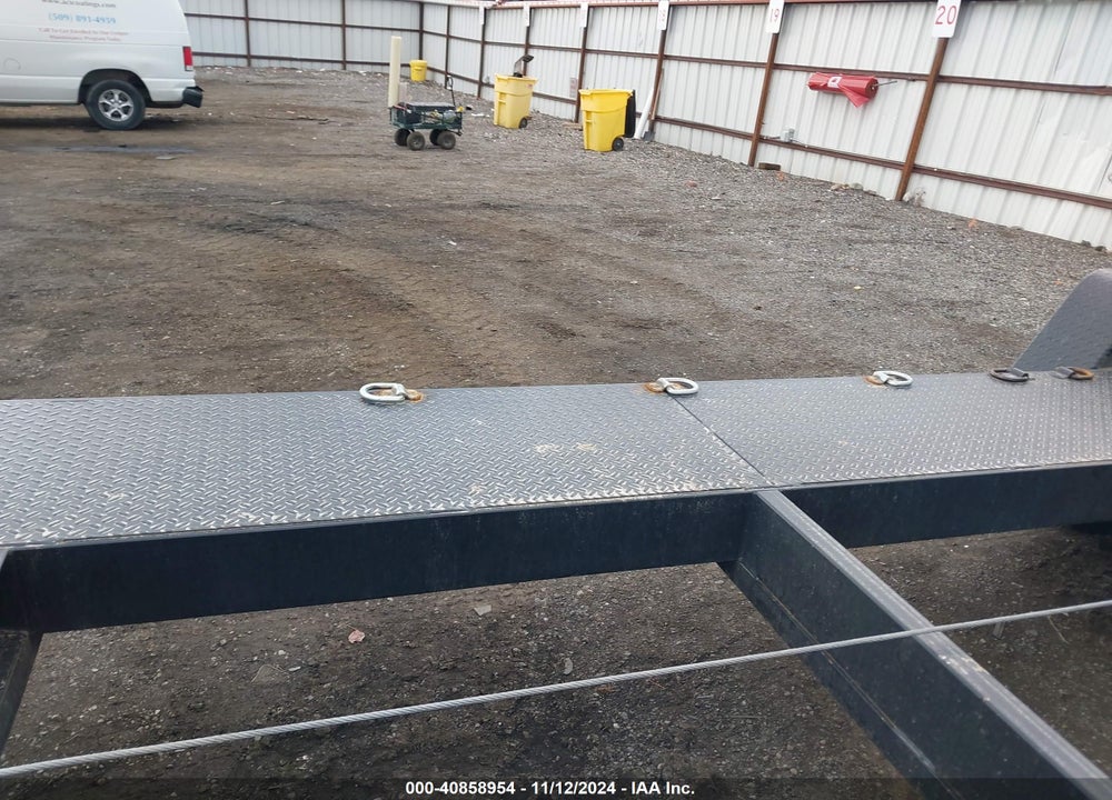 2024 KAUFMAN TRAILERS TBZ VIN: 7UZFC3622RB000556