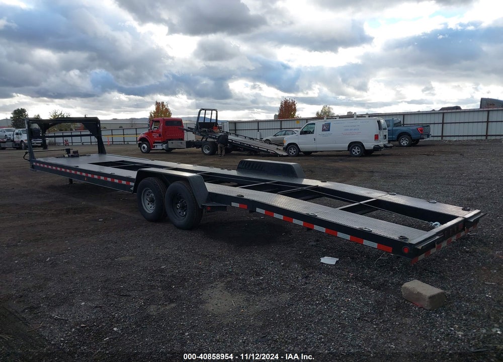 2024 KAUFMAN TRAILERS TBZ VIN: 7UZFC3622RB000556
