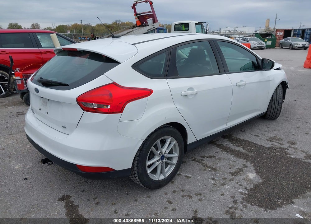2018 FORD FOCUS SE VIN: 1FADP3K27JL331046