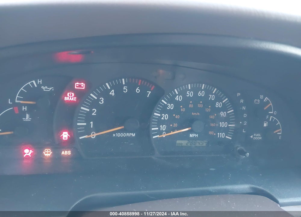 2002 TOYOTA TUNDRA SR5 V8 VIN: 5TBRT34132S295607