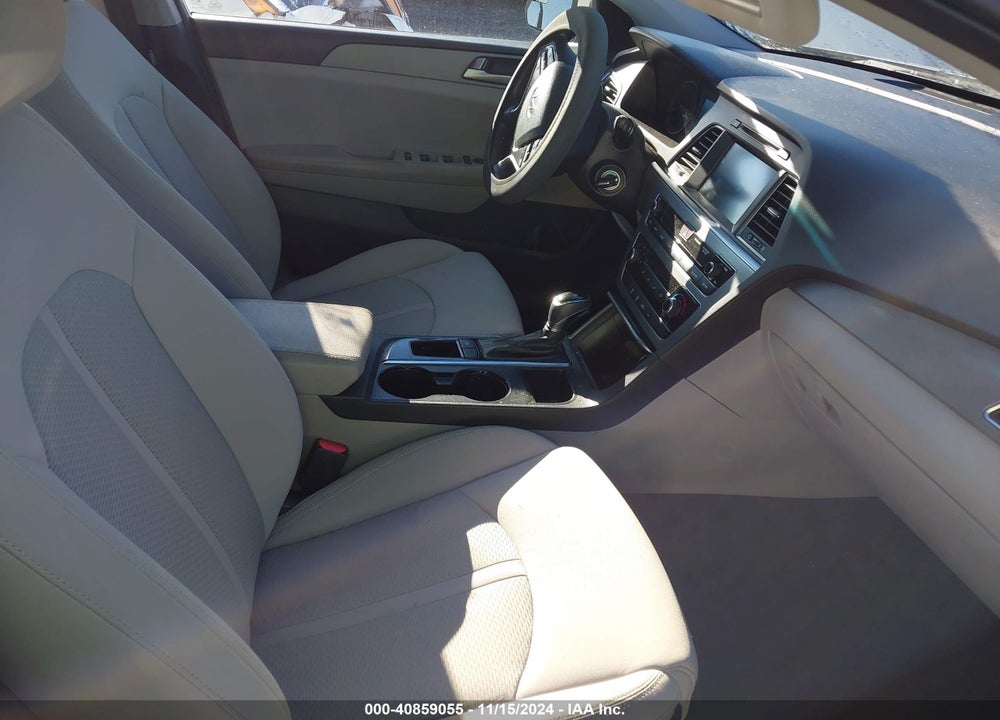 2017 HYUNDAI SONATA SE VIN: 5NPE24AF7HH506353