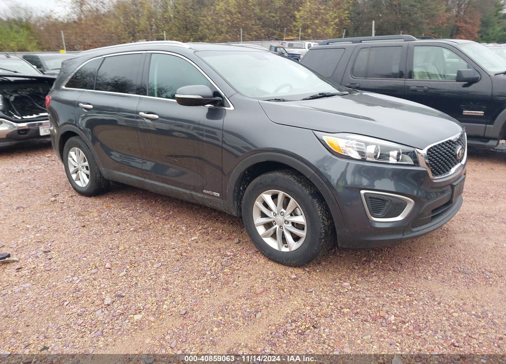2017 KIA SORENTO 3.3L LX VIN: 5XYPGDA52HG240121
