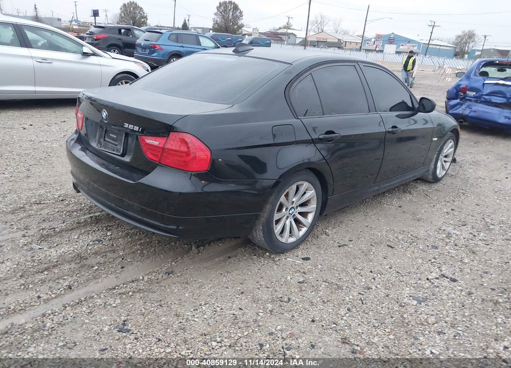 2011 BMW 328I VIN: WBAPH7G56BNM54418