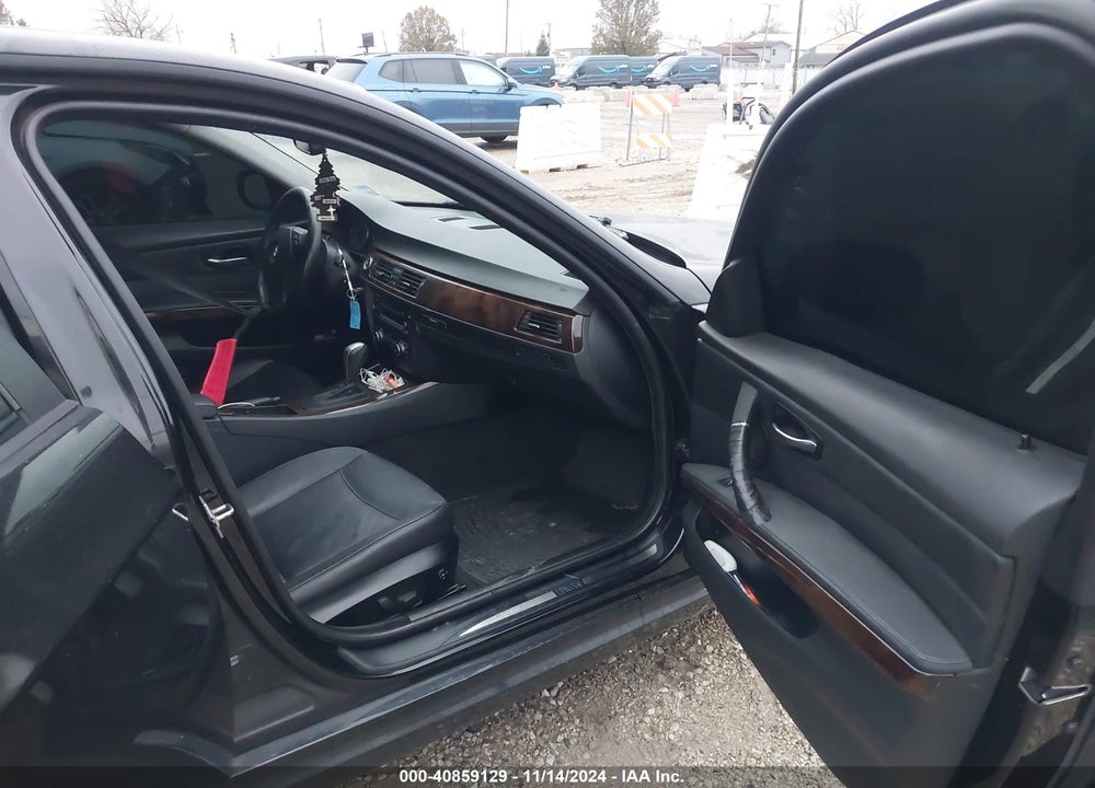2011 BMW 328I VIN: WBAPH7G56BNM54418