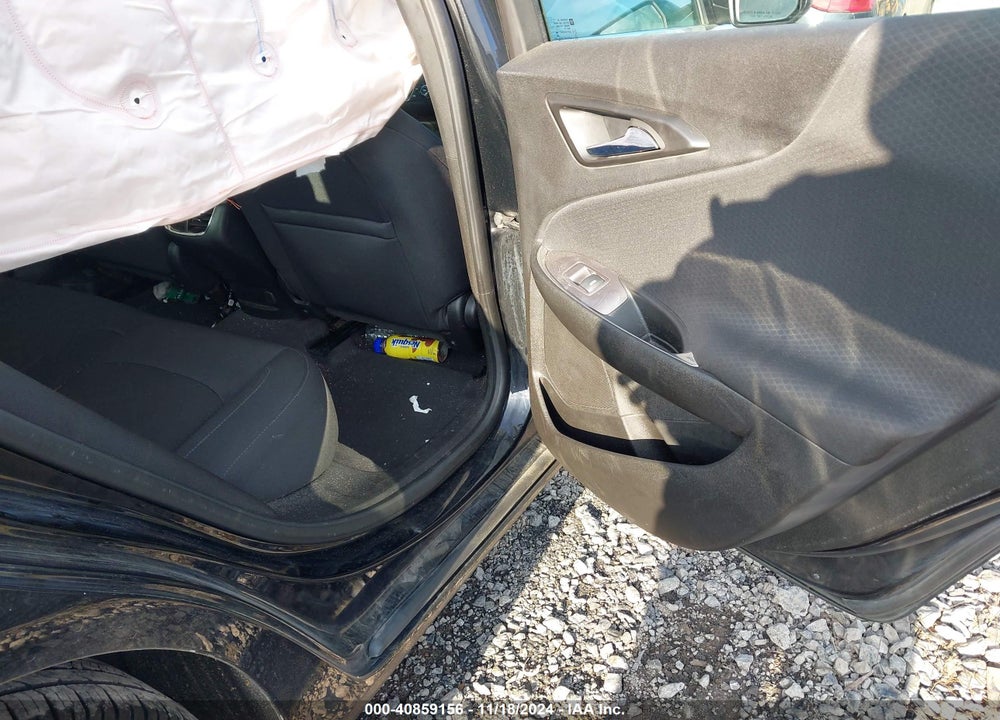 2018 CHEVROLET MALIBU VIN: 1G1ZD5ST8JF232806
