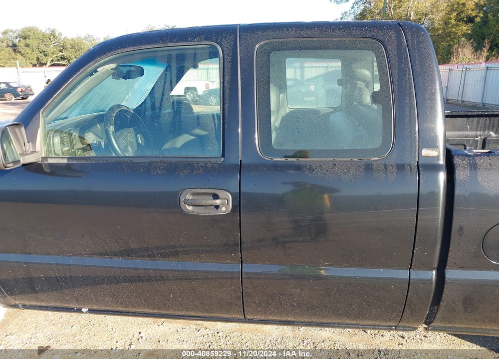 2003 CHEVROLET SILVERADO 1500 VIN: 1GCEC19T73E200204