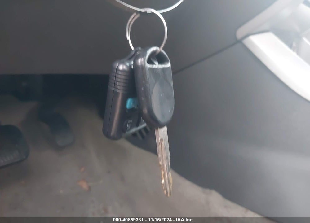 2011 FORD FOCUS SE VIN: 1FAHP3FN8BW119519