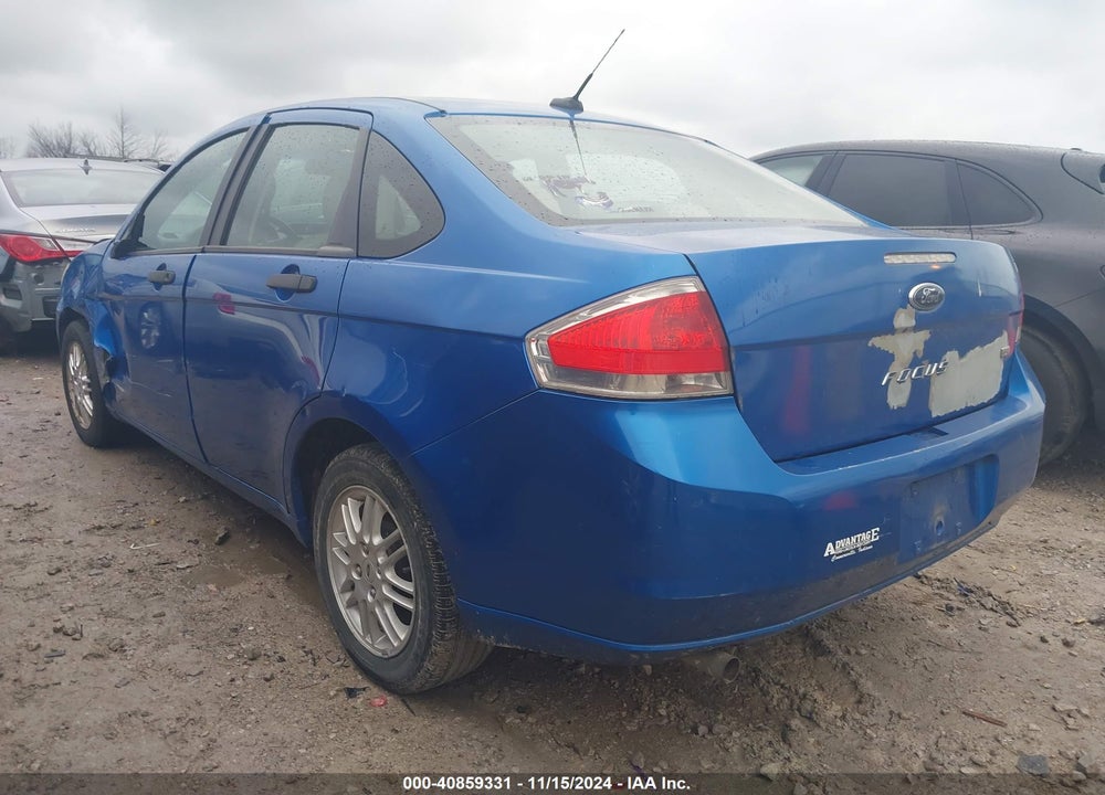 2011 FORD FOCUS SE VIN: 1FAHP3FN8BW119519