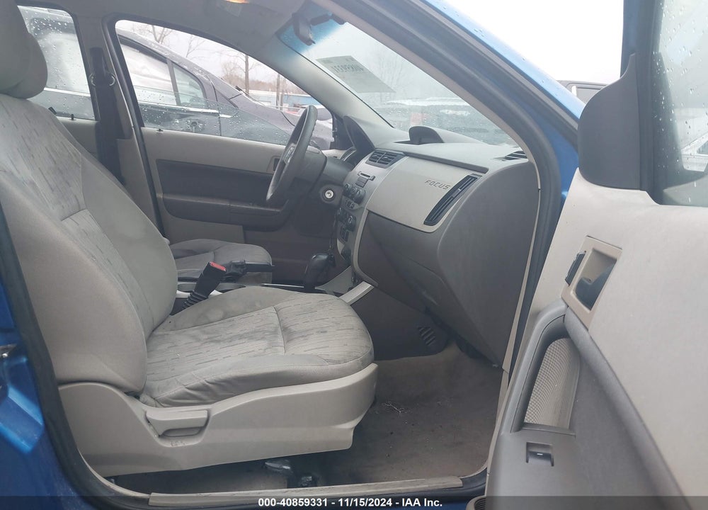 2011 FORD FOCUS SE VIN: 1FAHP3FN8BW119519
