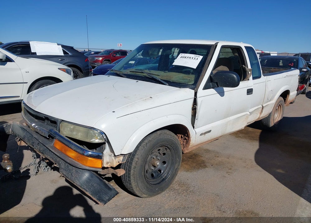 2002 CHEVROLET S-10 VIN: 1GCCS195528176090