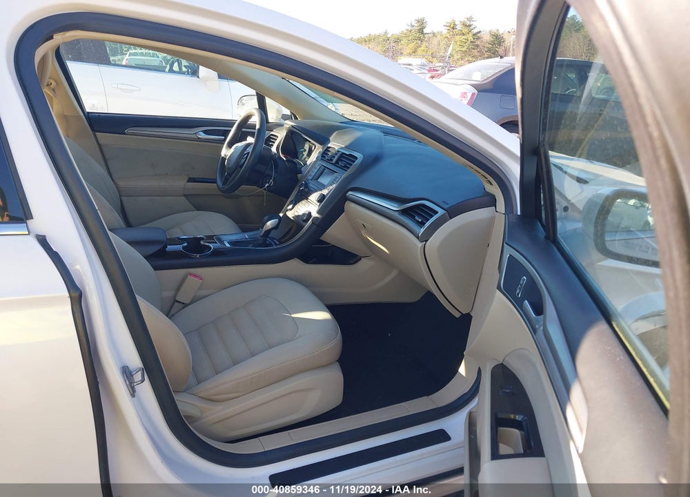 2014 FORD FUSION SE VIN: 1FA6P0H70E5383137