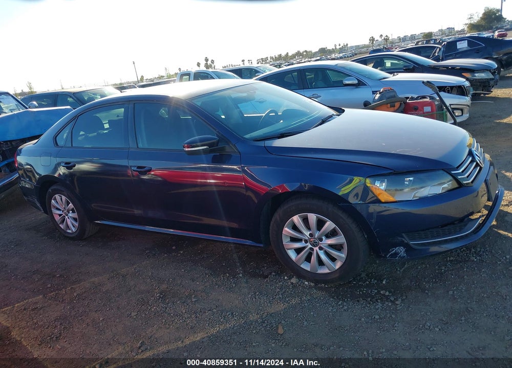 2013 VOLKSWAGEN PASSAT 2.5L S VIN: 1VWAP7A32DC102810