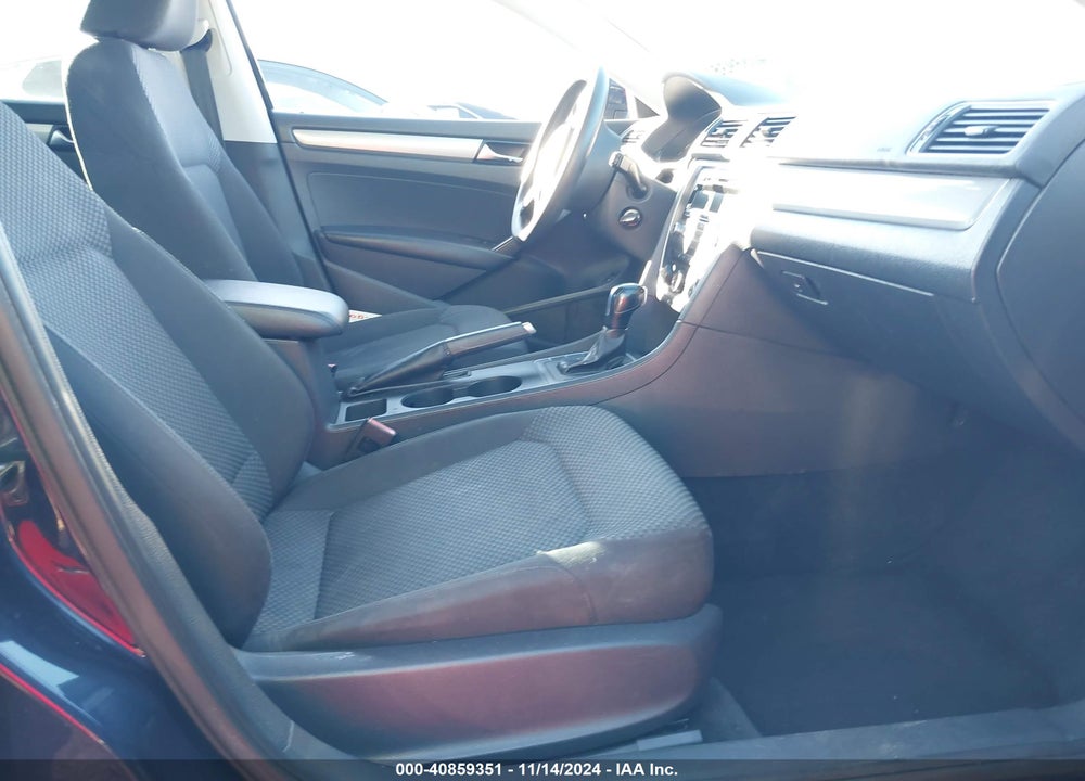 2013 VOLKSWAGEN PASSAT 2.5L S VIN: 1VWAP7A32DC102810