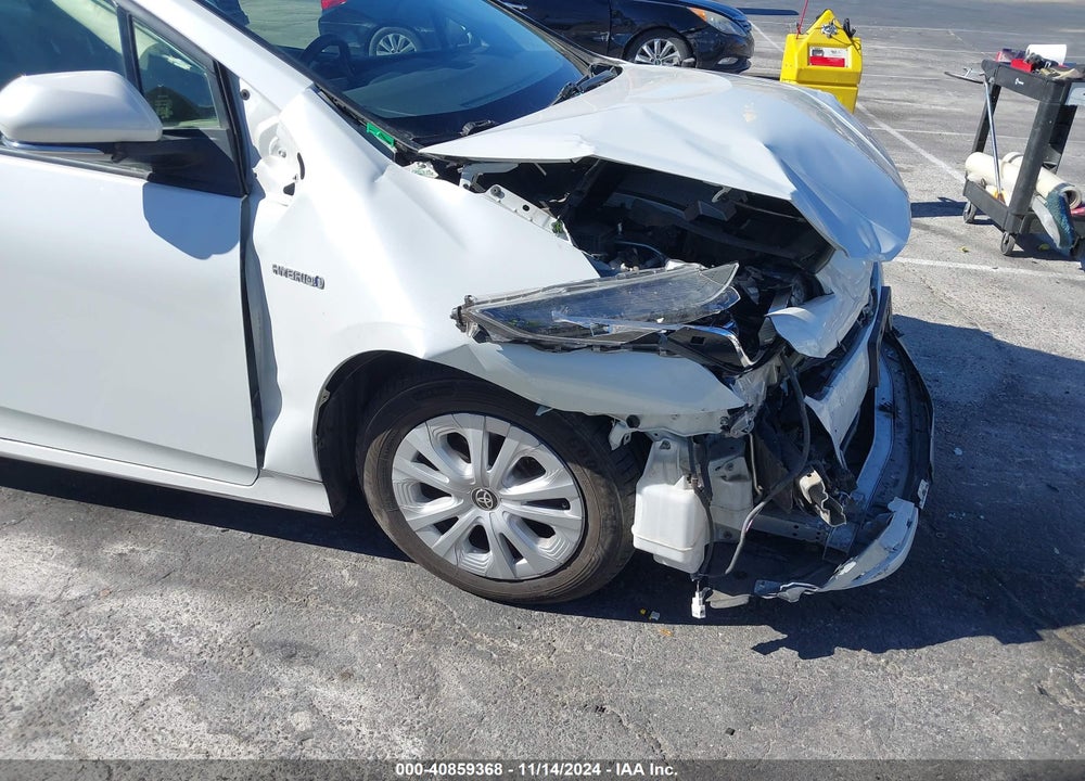 2021 TOYOTA PRIUS LE VIN: JTDKAMFU6M3131932