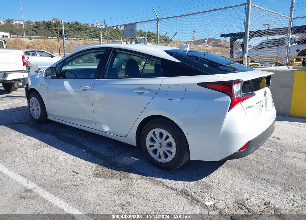 2021 TOYOTA PRIUS LE VIN: JTDKAMFU6M3131932