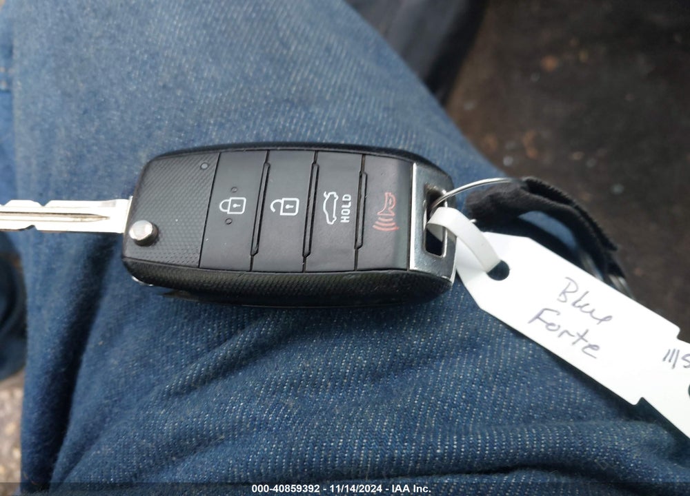 2018 KIA FORTE LX VIN: 3KPFK4A76JE273721