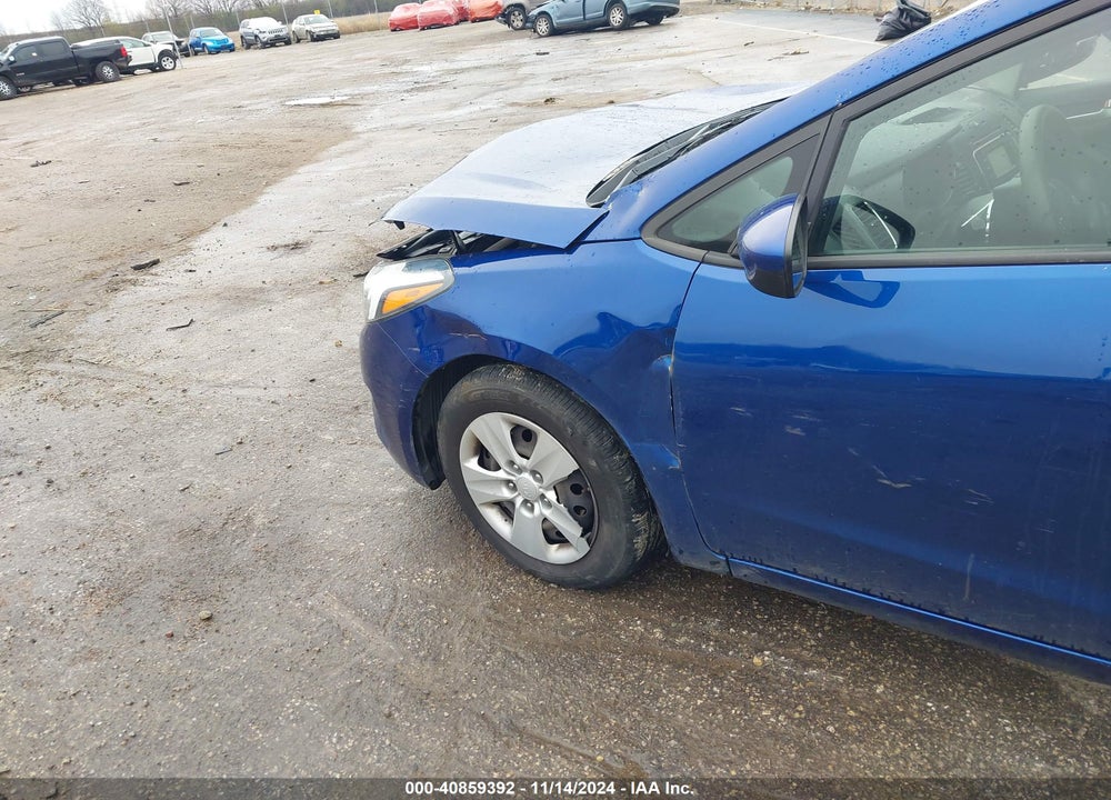 2018 KIA FORTE LX VIN: 3KPFK4A76JE273721