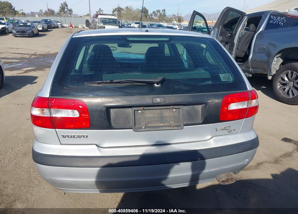 2001 VOLVO V40 A/SPORT EDITION VIN: YV1VW29581F660391