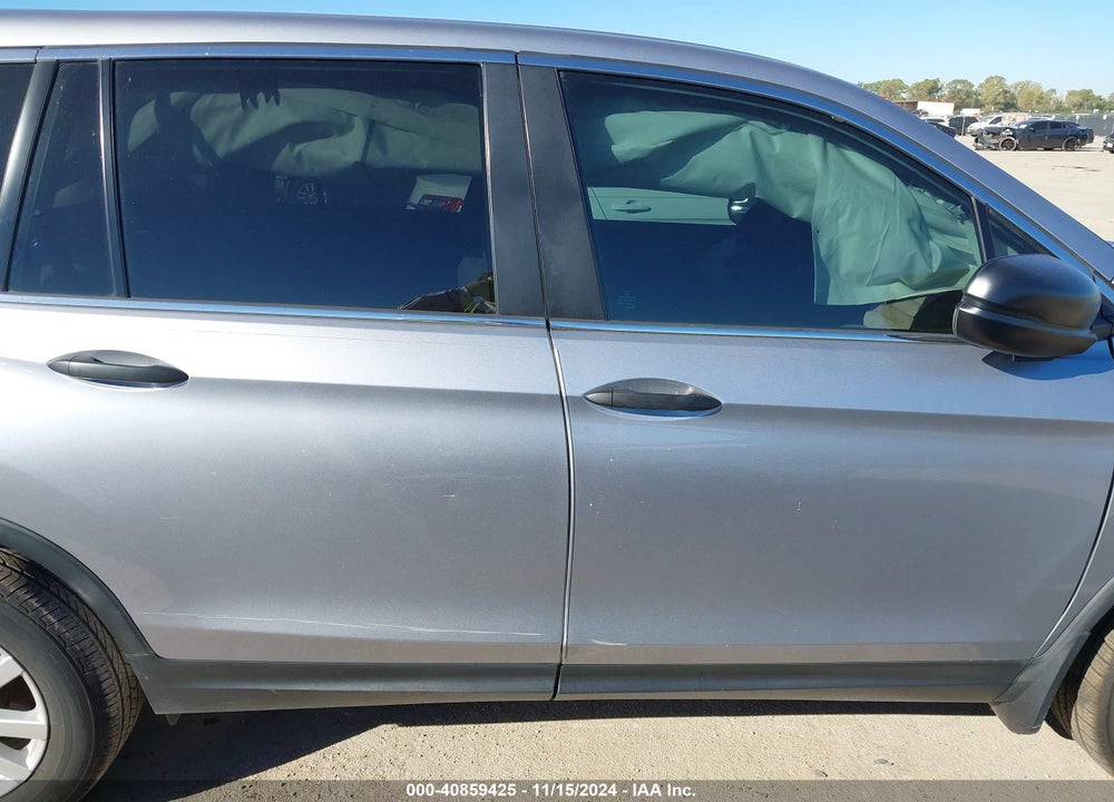 2019 HONDA PILOT LX VIN: 5FNYF5H14KB029906