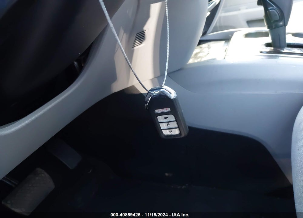 2019 HONDA PILOT LX VIN: 5FNYF5H14KB029906