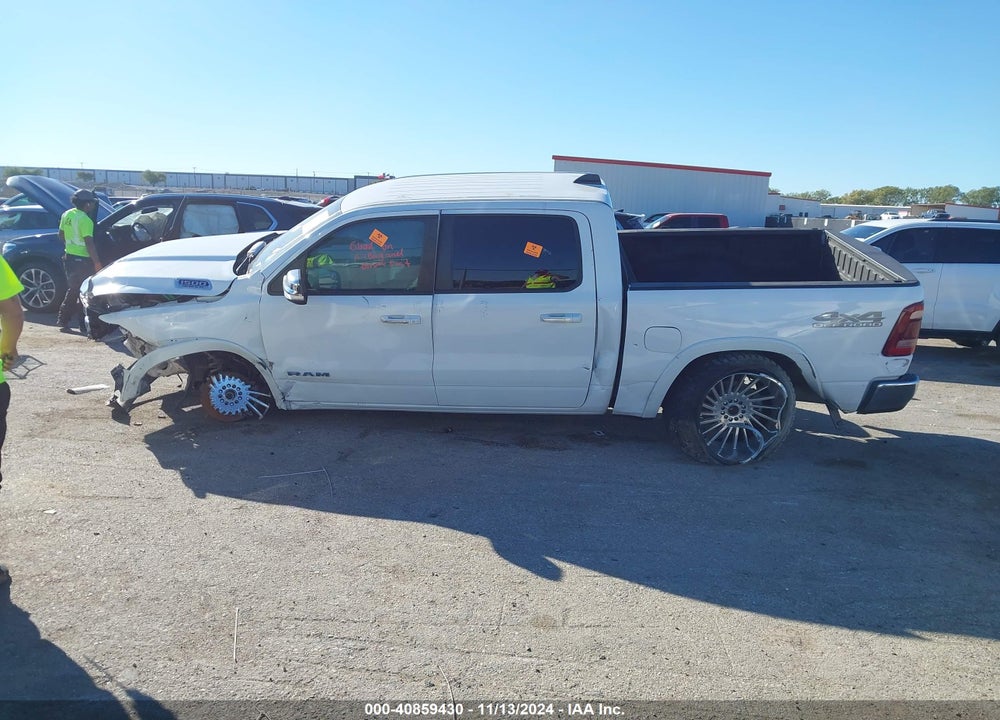 2020 RAM 1500 LAIE  4X4 5'7 BOX VIN: 1C6SRFJT1LN222927