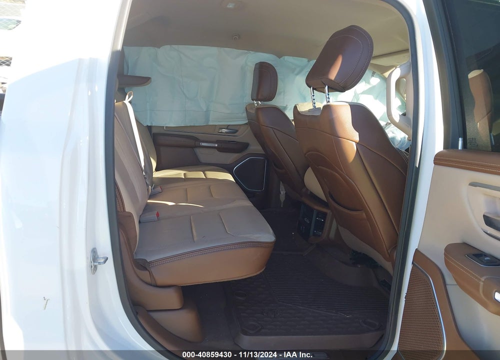 2020 RAM 1500 LAIE  4X4 5'7 BOX VIN: 1C6SRFJT1LN222927