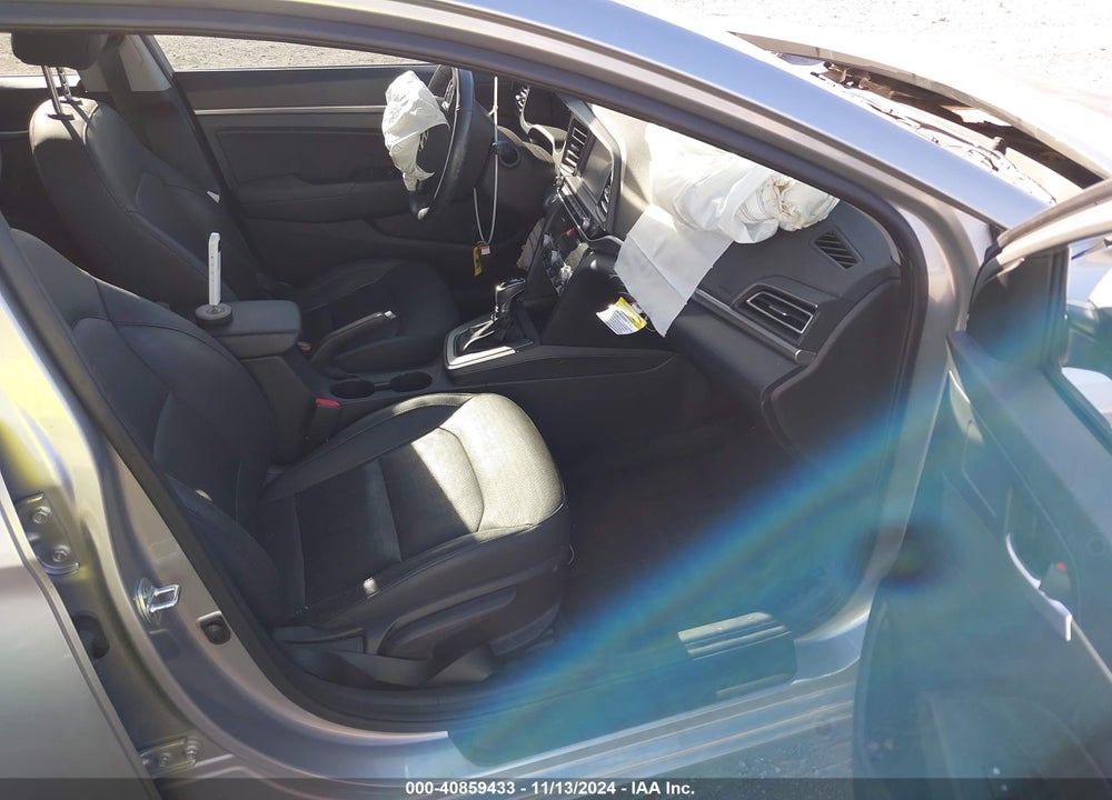 2020 HYUNDAI ELANTRA VIN: 5NPD84LF9LH560334