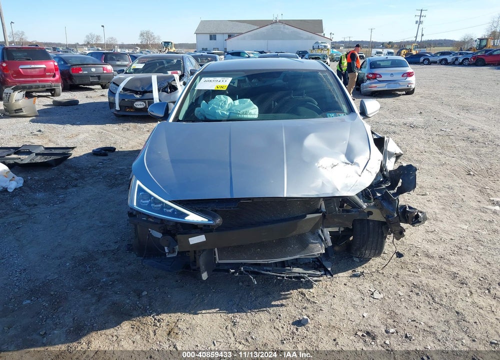 2020 HYUNDAI ELANTRA VIN: 5NPD84LF9LH560334