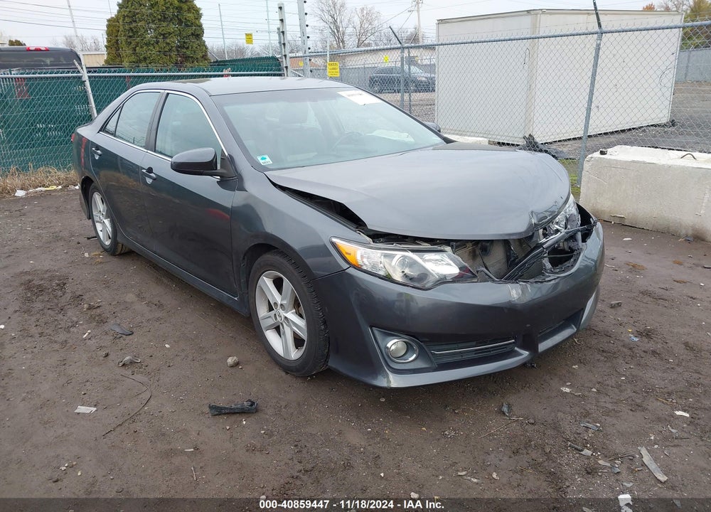2012 TOYOTA CAMRY SE VIN: 4T1BF1FK2CU147161