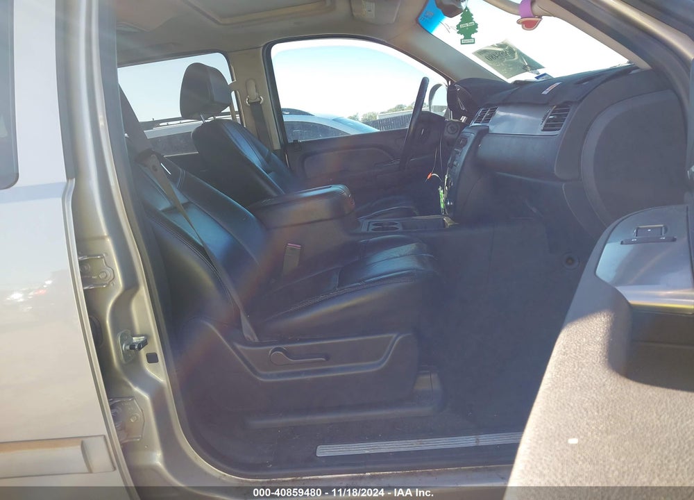 2007 CHEVROLET AVALANCHE 1500 LT VIN: 3GNEC12047G287520