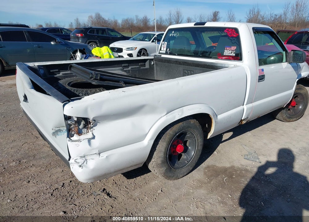 2003 CHEVROLET S-10 LS VIN: 1GCCS14X138234335