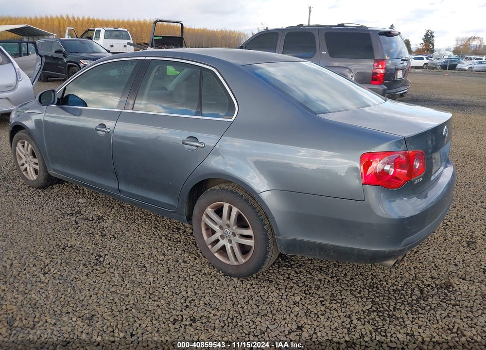 2005 VOLKSWAGEN JETTA 2.5 VIN: 3VWSG71K05M627893