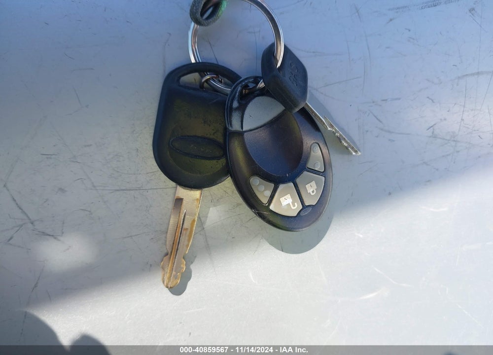 2007 FORD FOCUS S/SE/SES VIN: 1FAHP34N17W232948