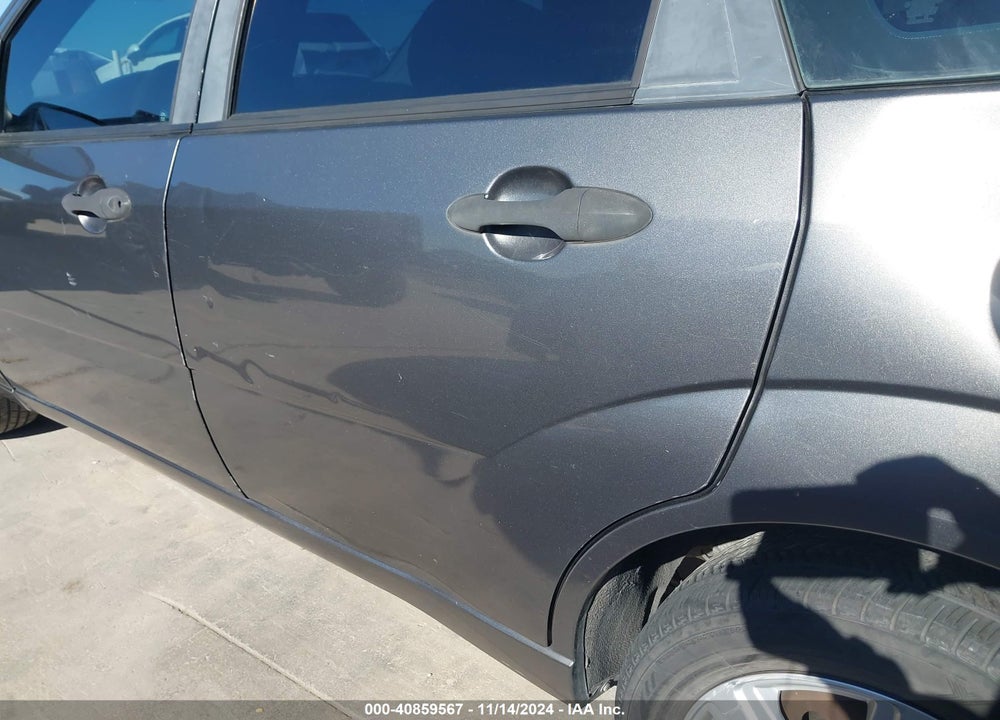 2007 FORD FOCUS S/SE/SES VIN: 1FAHP34N17W232948