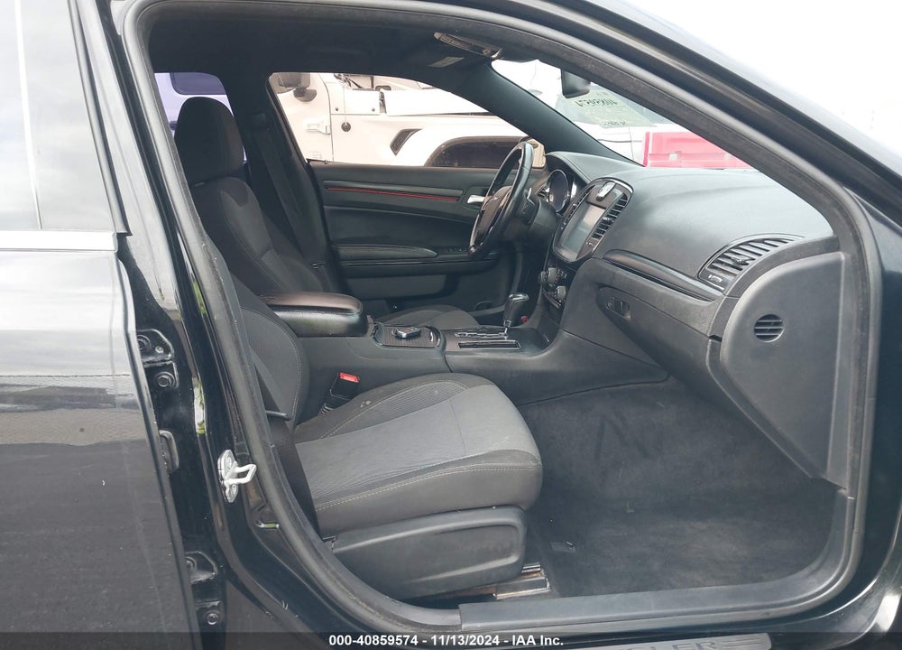 2014 CHRYSLER 300 300S VIN: 2C3CCAGT0EH190366