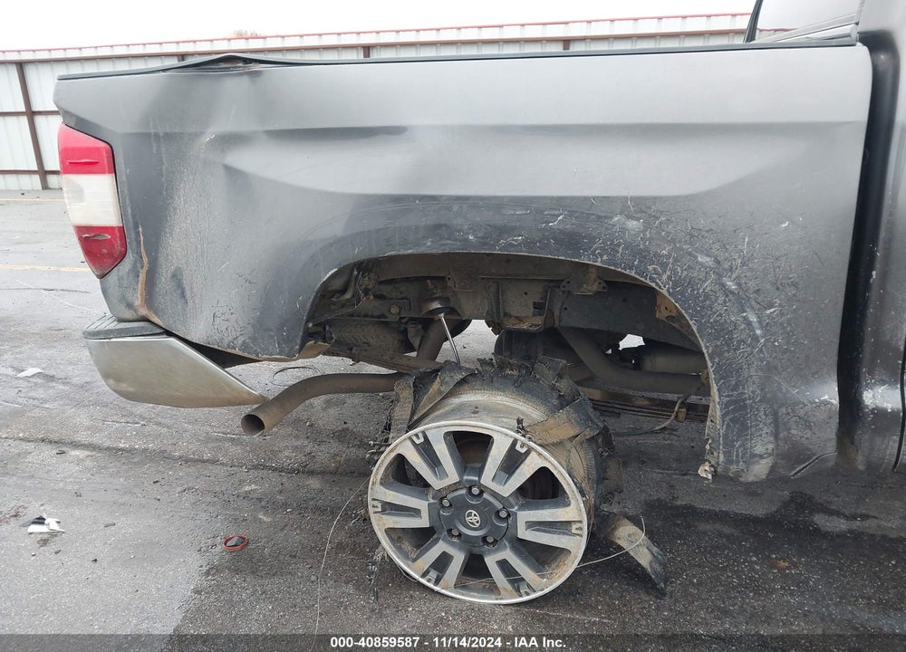 2016 TOYOTA TUNDRA SR5 5.7L V8 VIN: 5TFDY5F10GX502872
