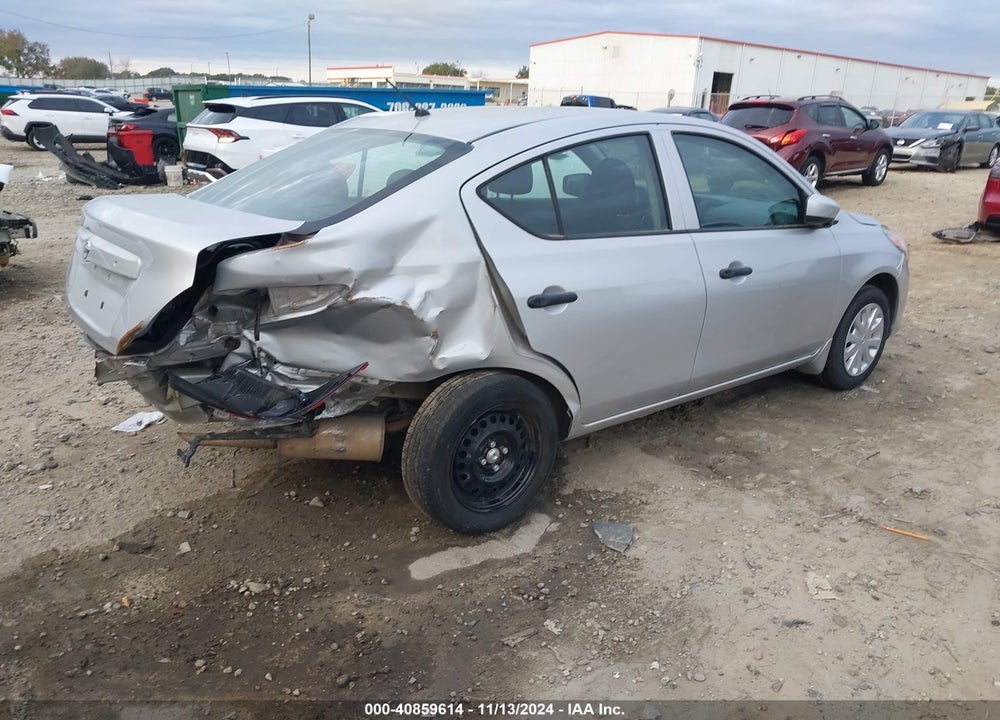 2019 NISSAN VERSA 1.6 S+ VIN: 3N1CN7APXKL821716