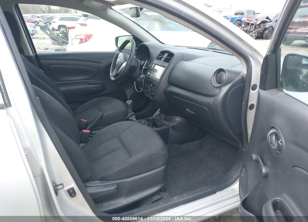 2019 NISSAN VERSA 1.6 S+ VIN: 3N1CN7APXKL821716