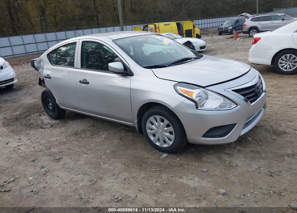 2019 NISSAN VERSA 1.6 S+ VIN: 3N1CN7APXKL821716