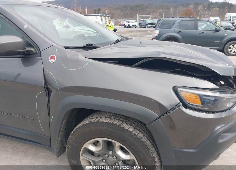 2019 JEEP CHEROKEE TRAILHAWK 4X4 VIN: 1C4PJMBX2KD229546
