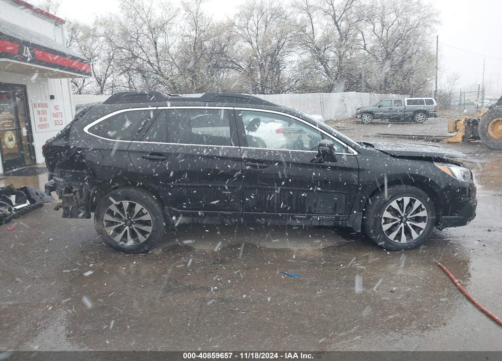 2017 SUBARU OUTBACK 3.6R LIMITED VIN: 4S4BSENC8H3218535