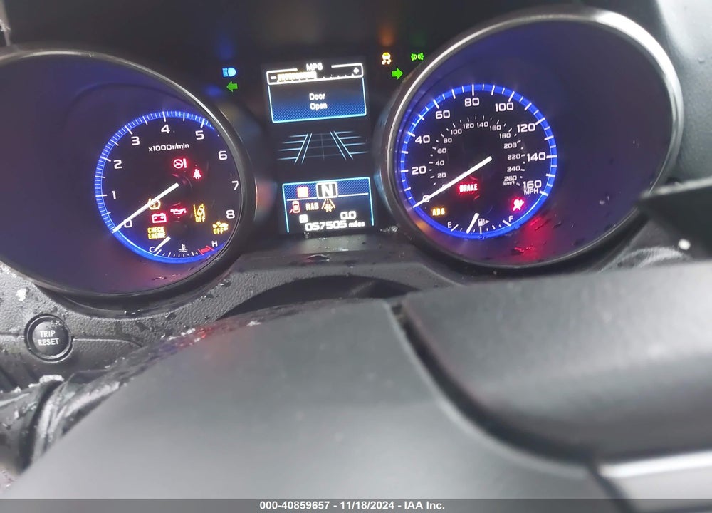 2017 SUBARU OUTBACK 3.6R LIMITED VIN: 4S4BSENC8H3218535