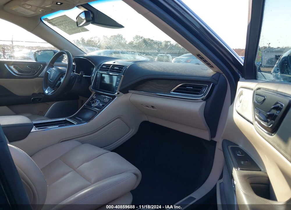 2017 LINCOLN CONTINENTAL RESERVE VIN: 1LN6L9NP6H5607526