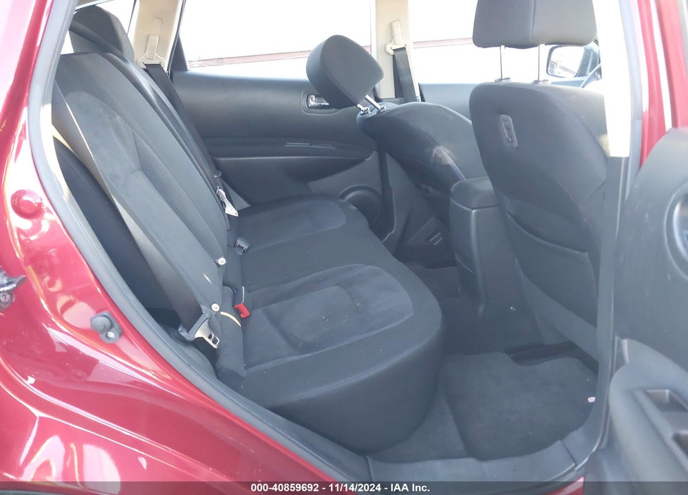 2014 NISSAN ROGUE SELECT S VIN: JN8AS5MT4EW607706