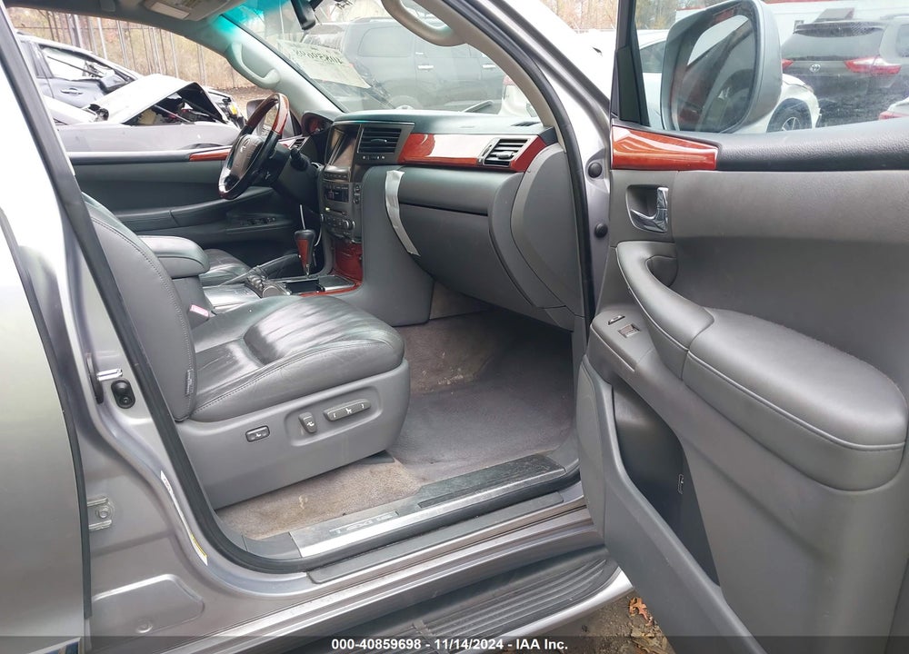 2008 LEXUS LX 570 VIN: JTJHY00W184009470