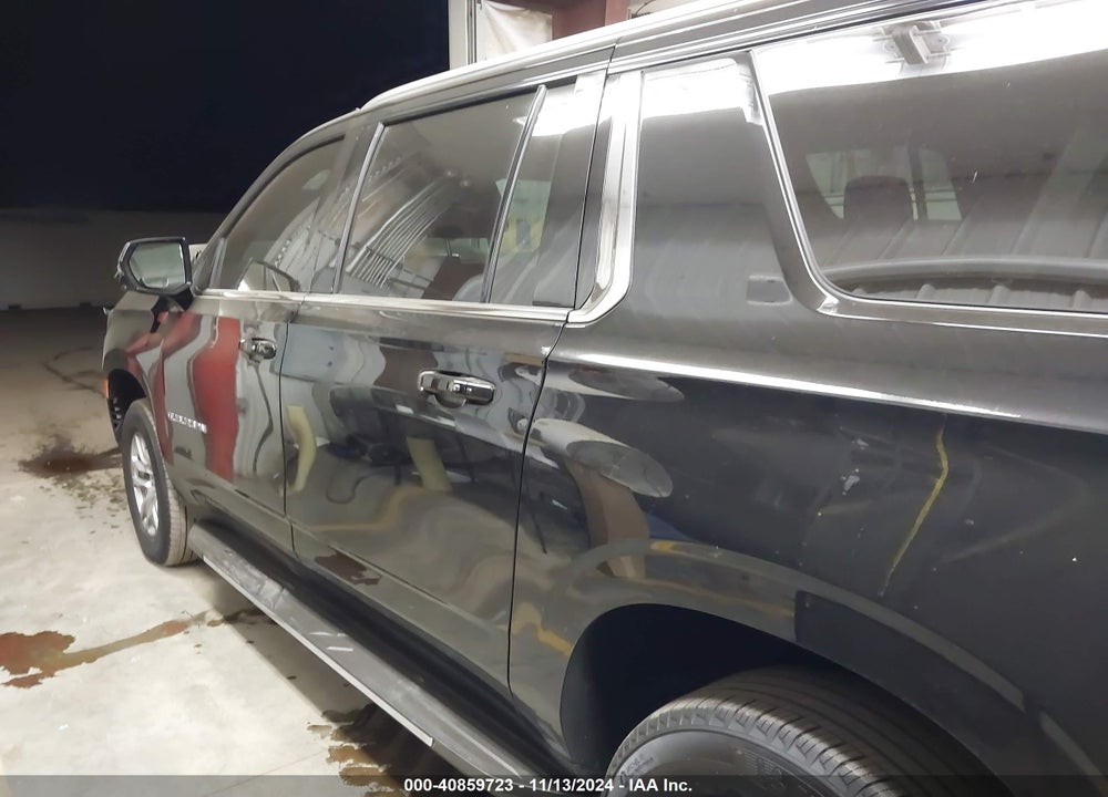 2024 CHEVROLET SUBURBAN 4WD LT VIN: 1GNSKCKD9RR194189