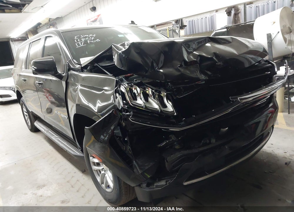 2024 CHEVROLET SUBURBAN 4WD LT VIN: 1GNSKCKD9RR194189