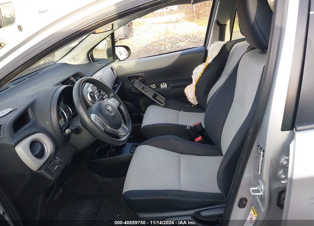 2014 TOYOTA YARIS LE (TMC/CBU PLANT) VIN: JTDKTUD39ED587794