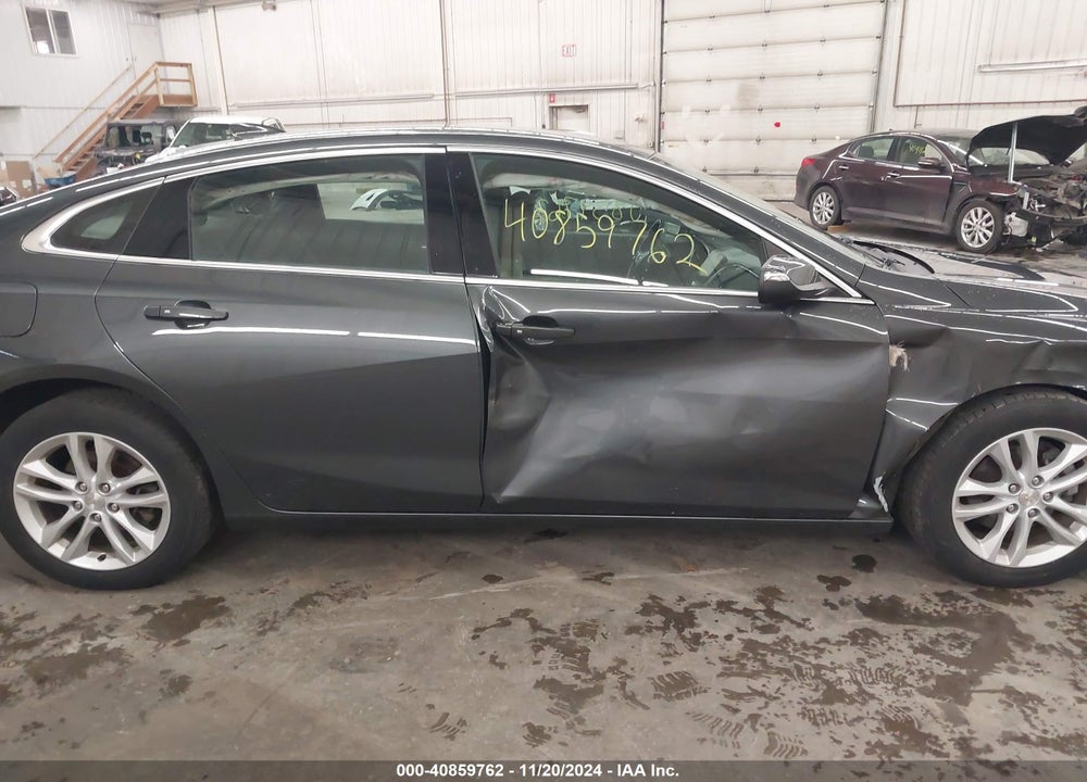 2018 CHEVROLET MALIBU LT VIN: 1G1ZD5ST1JF135835
